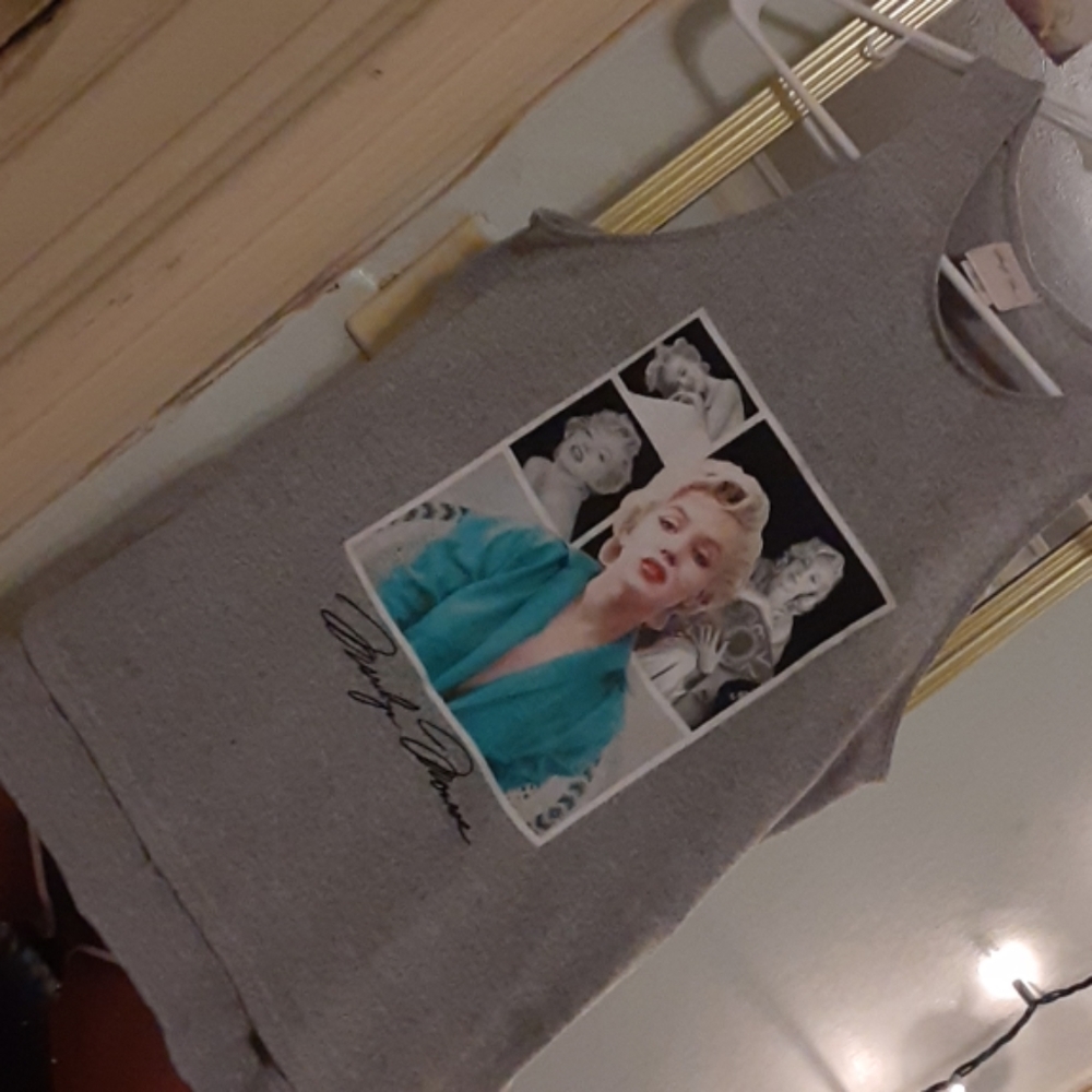 Marilyn Monroe tank top